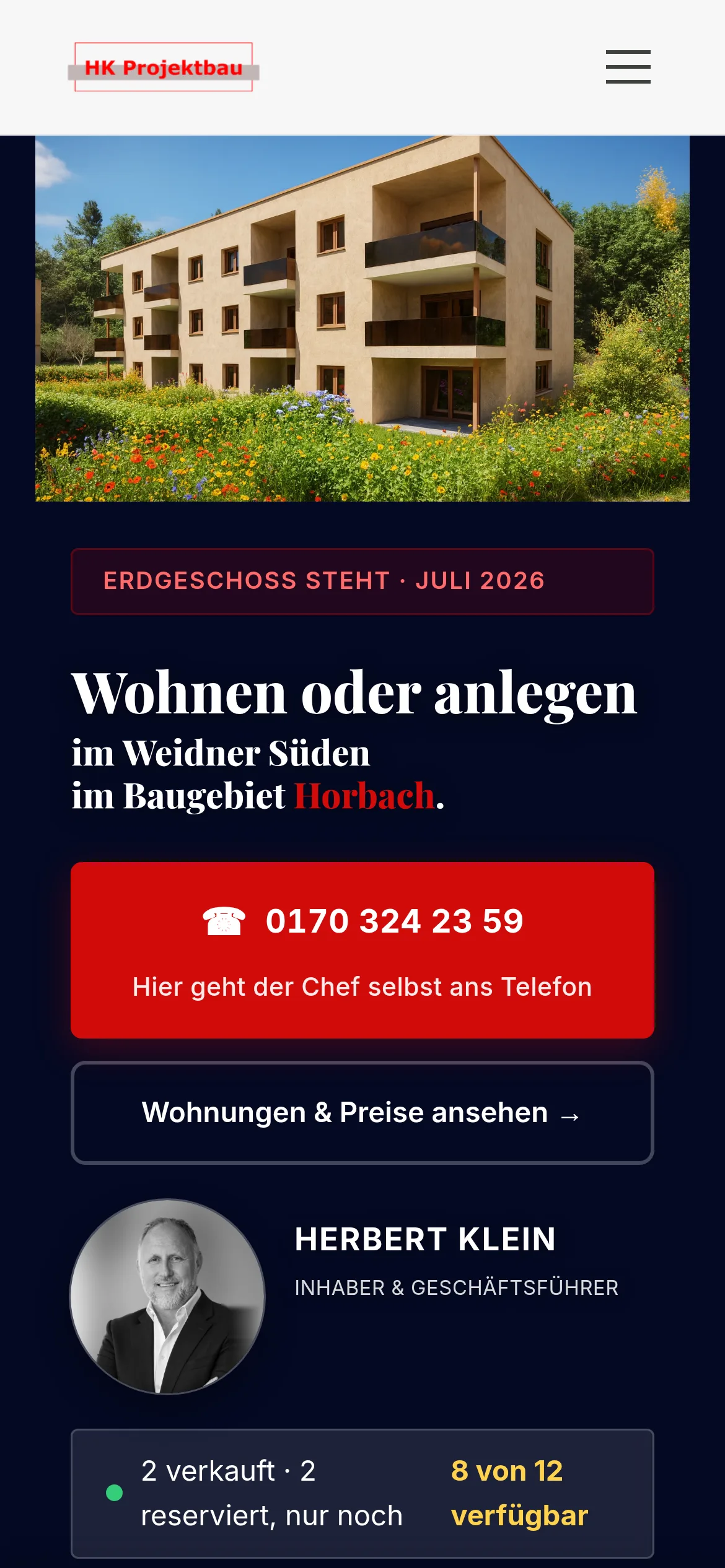 Dieselbe Startseite auf dem Handy, mit Anrufknopf im ersten Bildschirm.